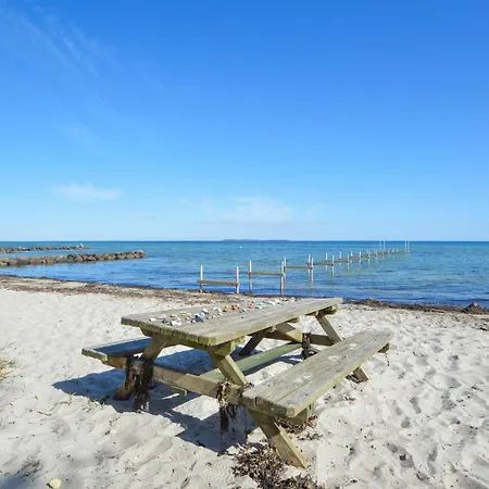 Semesterbostad 2 Bedroom Beautiful In *