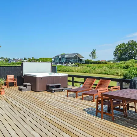 Semesterbostad 2 Bedroom Beautiful In Hejls