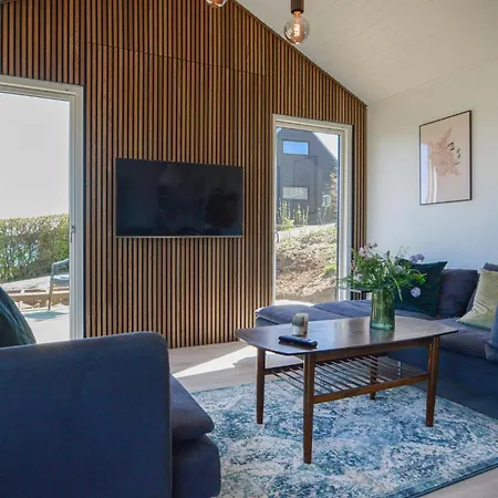 Semesterbostad 2 Bedroom Beautiful In *